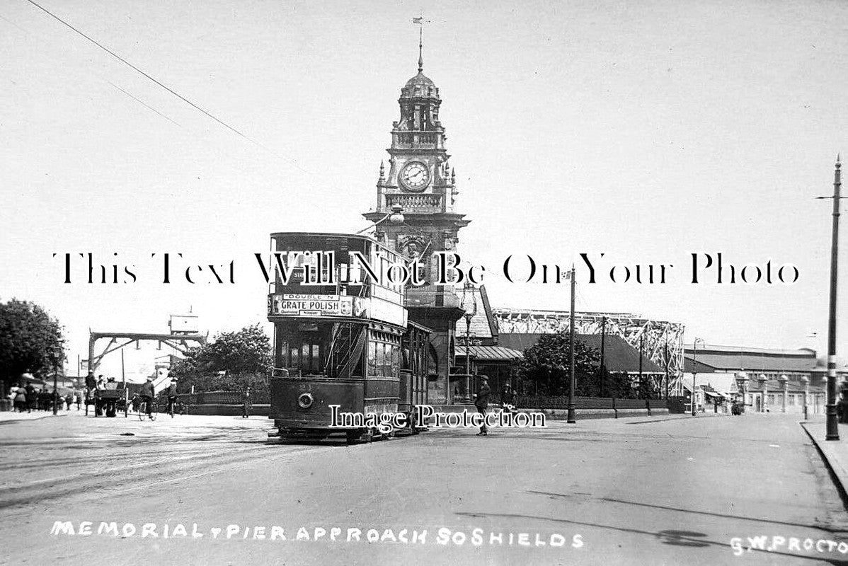 DU 2661 - Memorial & Pier Approach, South Shields, County Durham