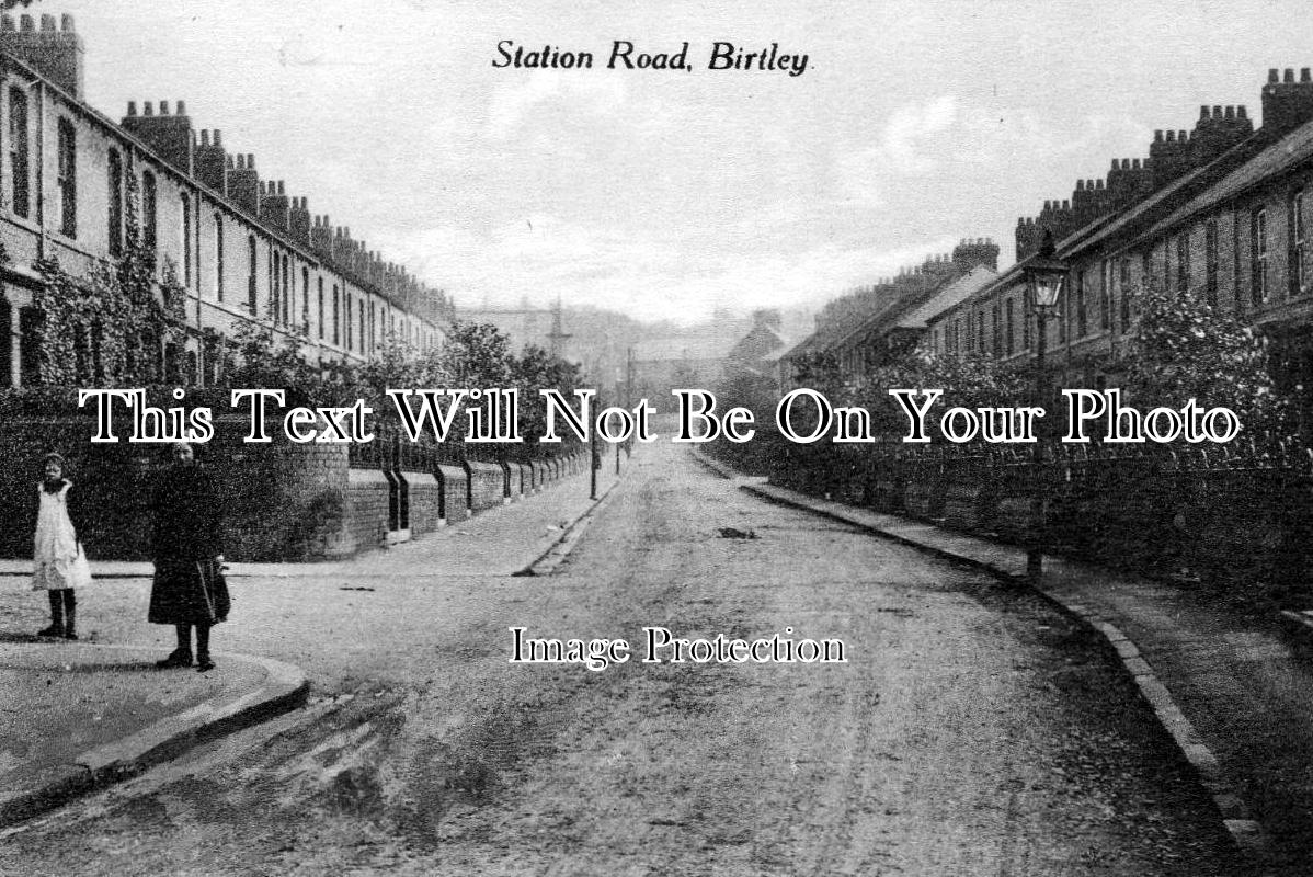 DU 330 - Station Road, Birtley, County Durham c1918