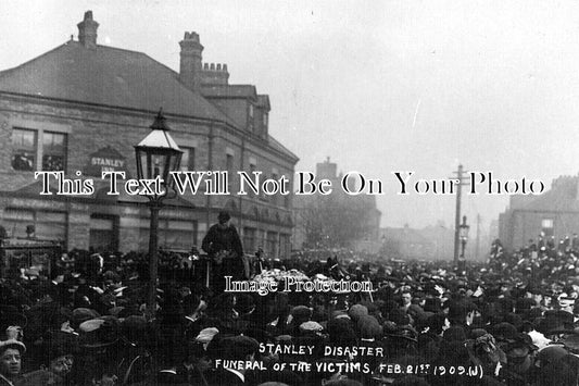 DU 387 - Funeral Of Victims, Stanley Disaster, Consett, County Durham 1909