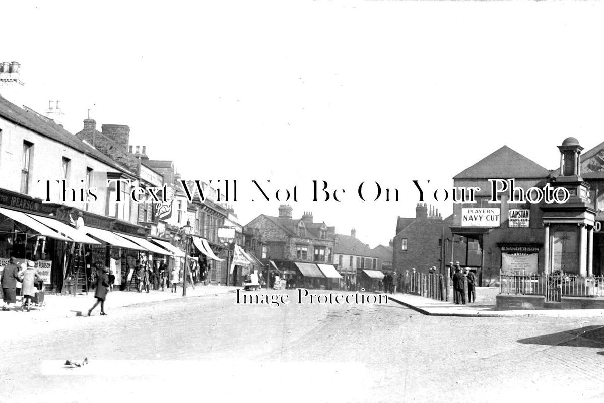 DU 747 - Spennymoor War Memorial & Cheapside, County Durham