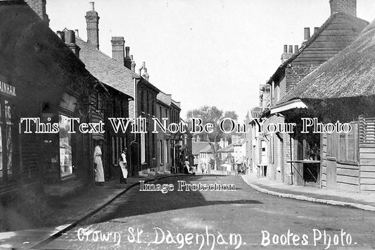 ES 1204 - Crown Street, Dagenham, Essex c1913