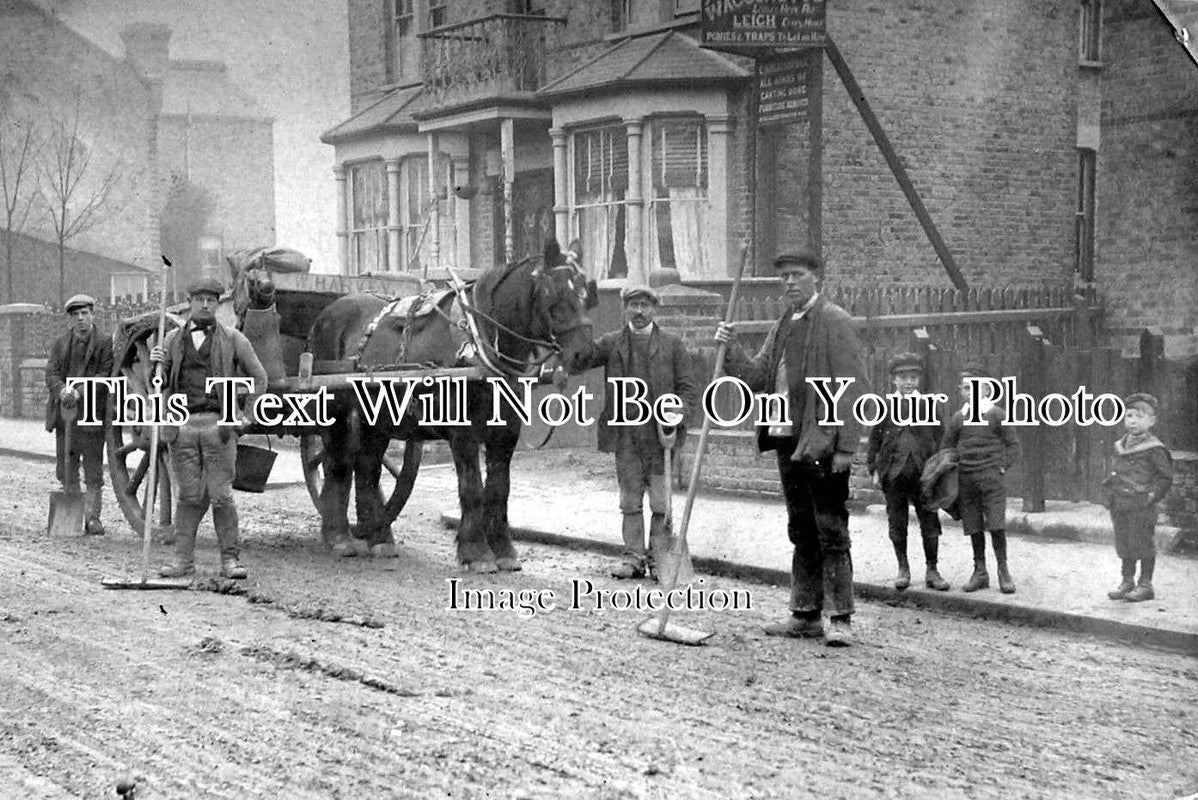 ES 1237 - Harveys Road Gang, Hadleigh, Essex c1909