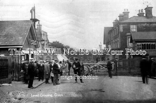 ES 1240 - Level Crossing, Grays, Essex c1928