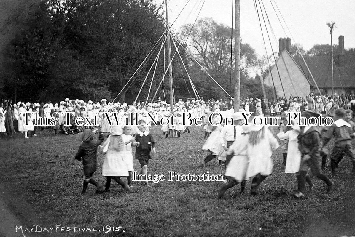 ES 1264 - Maypole Dancers, Halstead, Essex c1915