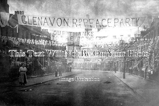 ES 1524 - Glenavon Road Peace Party, West Ham, Essex 1919