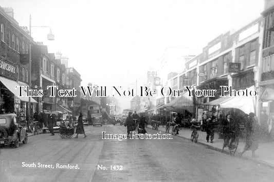 ES 1582 - South Street, Romford, Essex