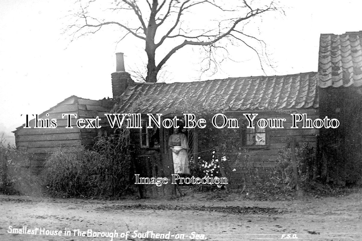 ES 1643 - The Smallest House In The Borough Of Southend On Sea, Essex c1909