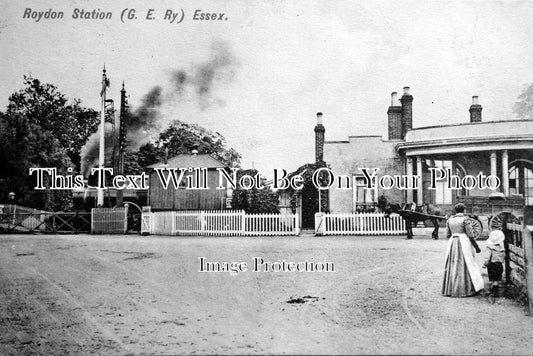 ES 174 - Roydon Railway Station, Essex c1910