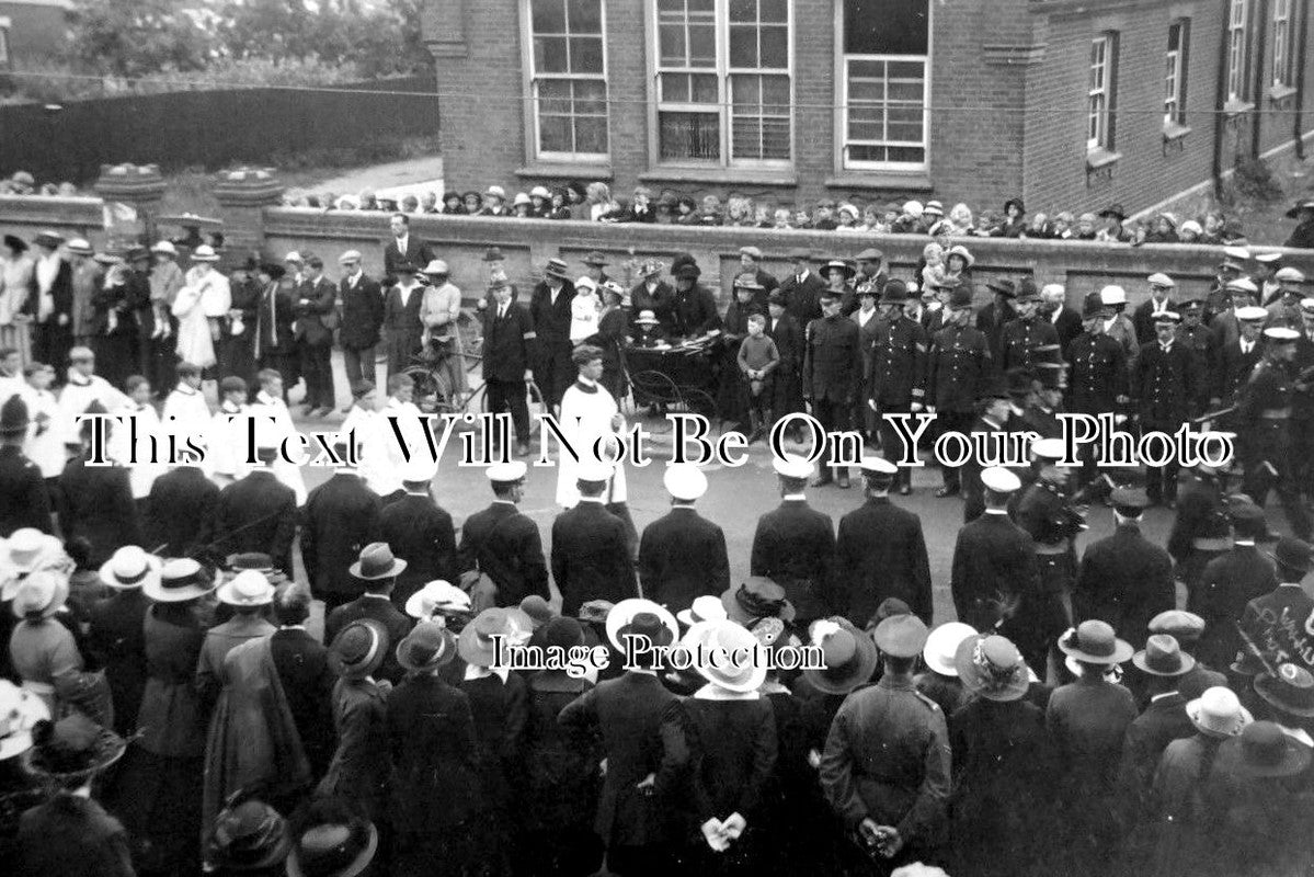 ES 1861 - Funeral Of Captain C. Fryatt Of Harwich, Dovecourt, Essex 1919