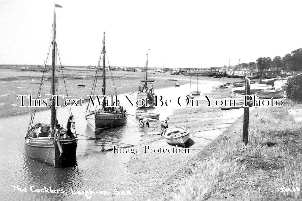 ES 2140 - The Cockle Boats, Leigh On Sea, Essex