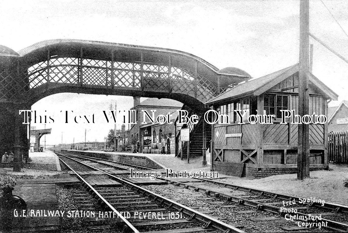 ES 2637 - Hatfield Peverel Railway Station, Essex