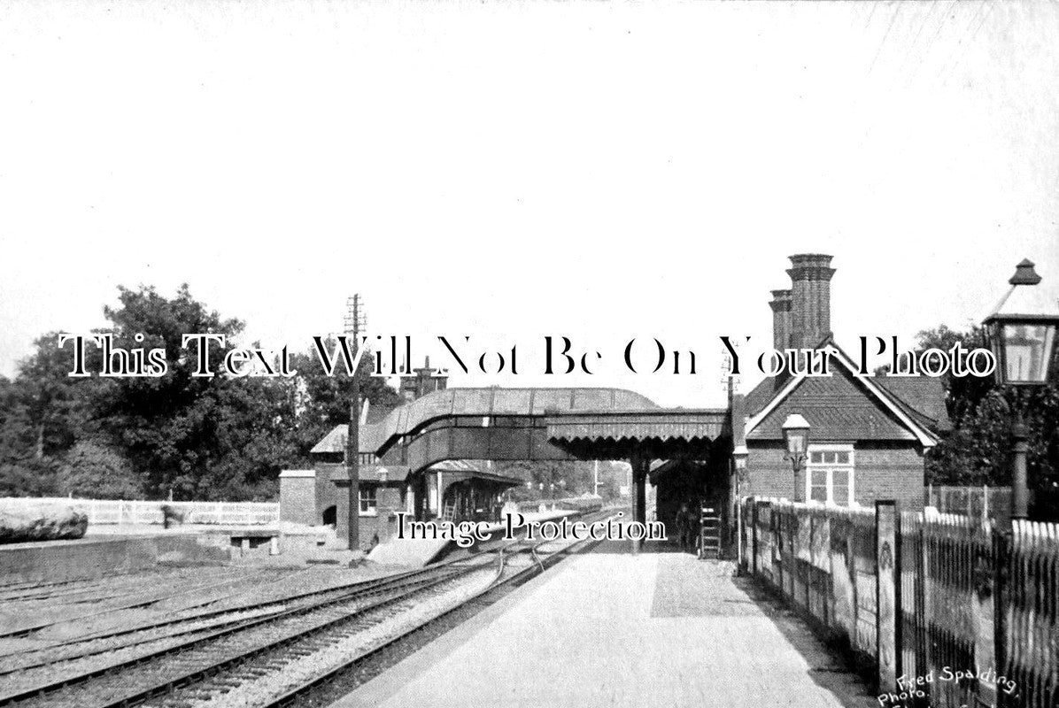 ES 2643 - Ingatestone Railway Station, Essex c1910