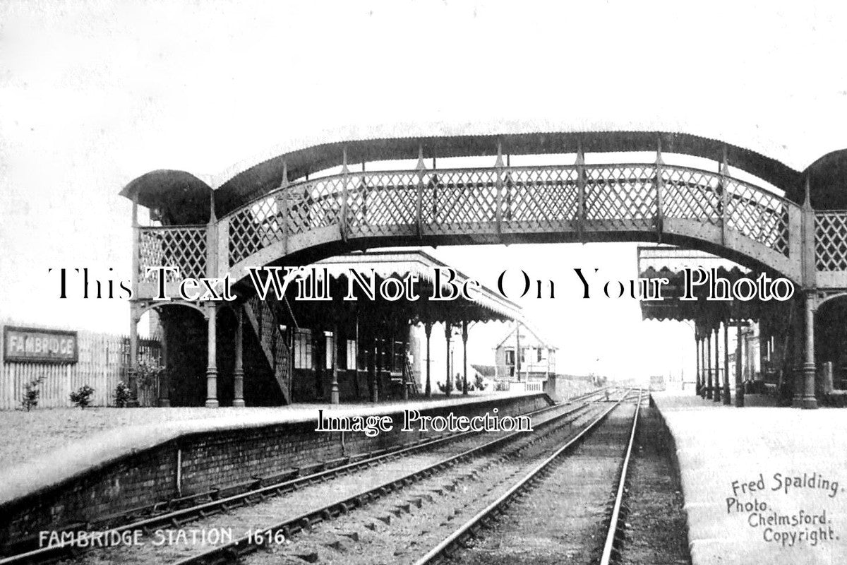 ES 2644 - Farmbridge Railway Station, Essex c1910