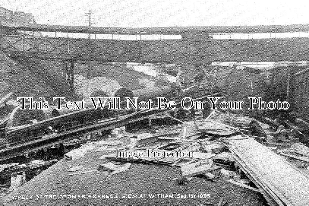 ES 2658 - Wreck Of Cromer Express At Witham, GER, Essex 1905