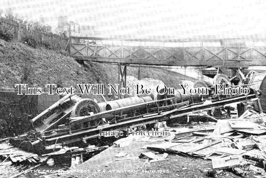 ES 2659 - Wreck Of Cromer Express At Witham, GER, Essex 1905