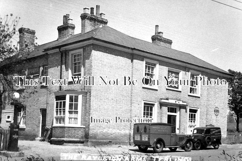 ES 2811 - Rayleigh Arms Pub, Terling, Essex c1940