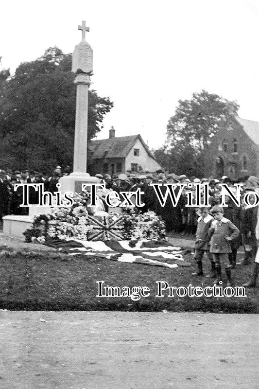 ES 2866 - Finchingfield War Memorial, Essex