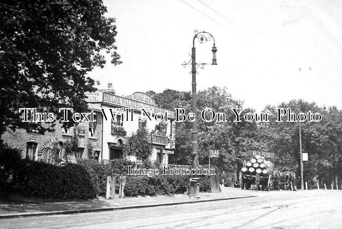 ES 3031 - Rising Sun Pub, Epping Forest, Essex