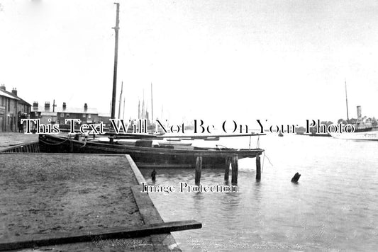 ES 3037 - River Colne, Wivenhoe, Essex