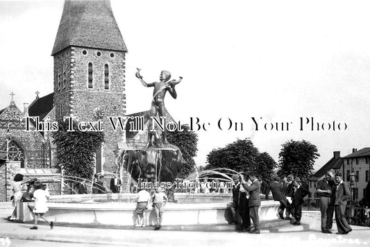 ES 3166 - The Fountain, Braintree, Essex