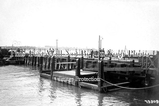 ES 3431 - Harwich Pier, Essex