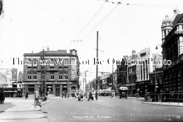 ES 386 - Broadway, Ilford, Essex