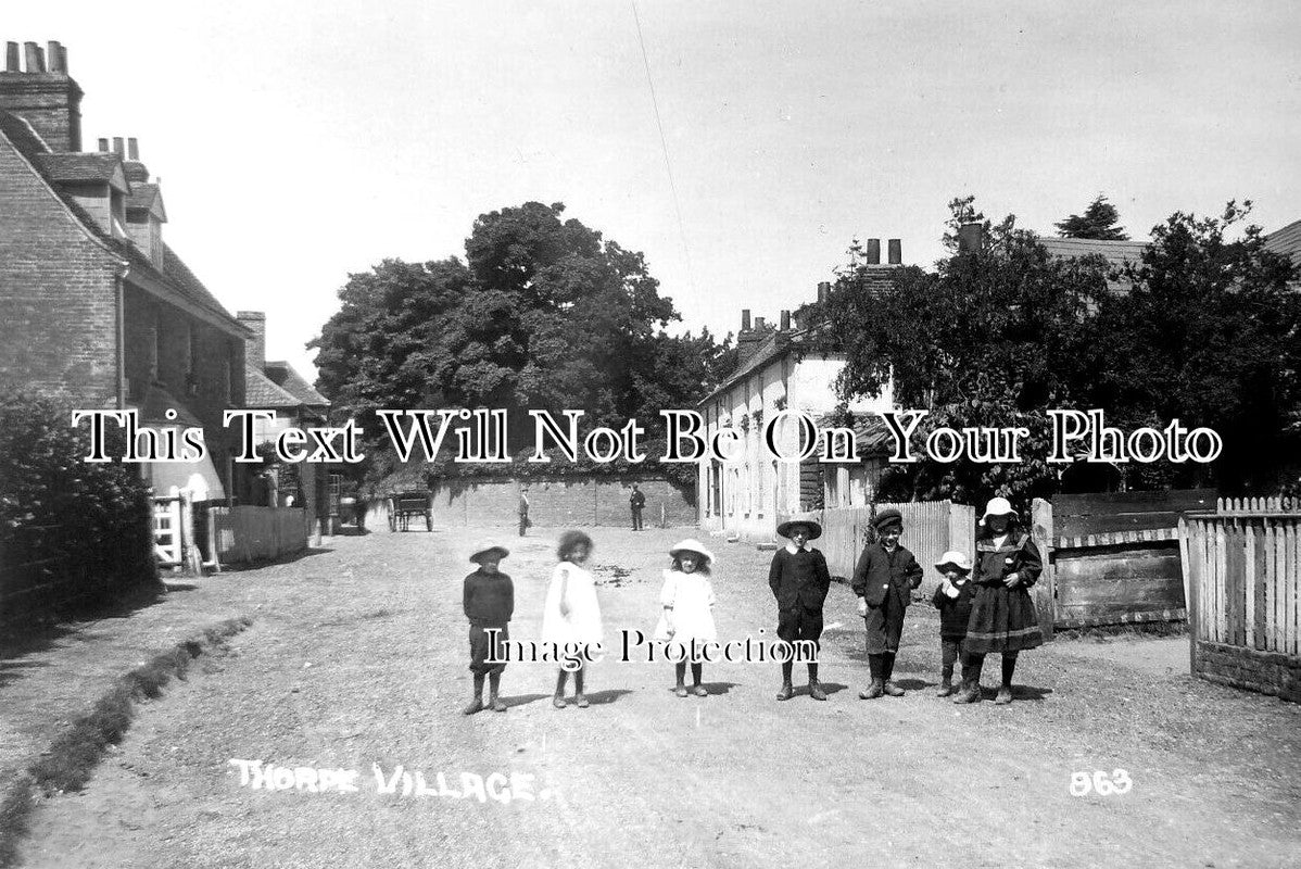 ES 3961 Thorpe Le Soken, Essex JB Archive