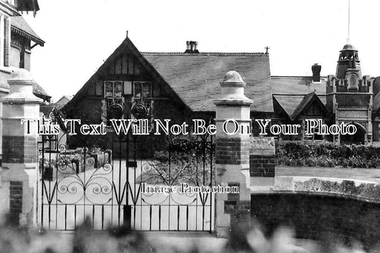 ES 3963 - The Grammar School, Earls Colne, Essex