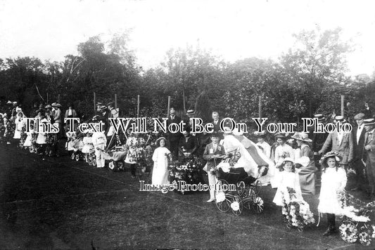 ES 3991 - Decorated Prams At Hornchurch, Essex c1911