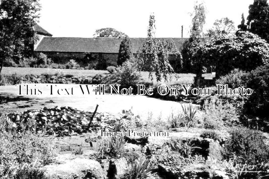 ES 3997 - Thorpe Hall Lily Pond, Thorpe Le Soken, Essex c1960
