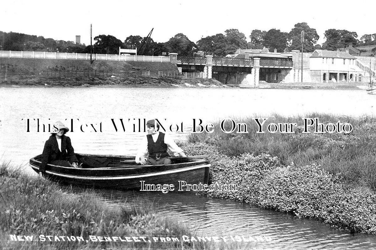 ES 4068 - Benfleet Railway Station, Canvey Island, Essex