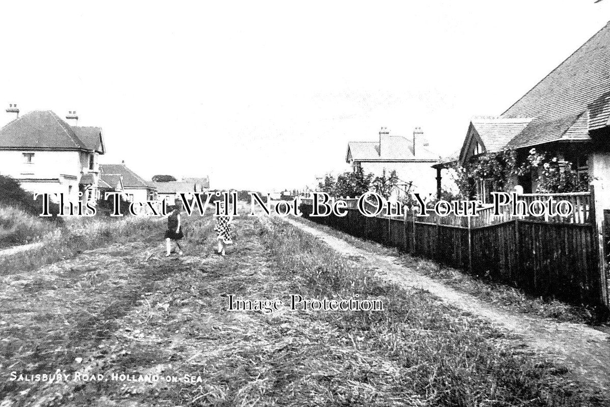 ES 4393 - Salisbury Road, Holland On Sea, Essex c1930