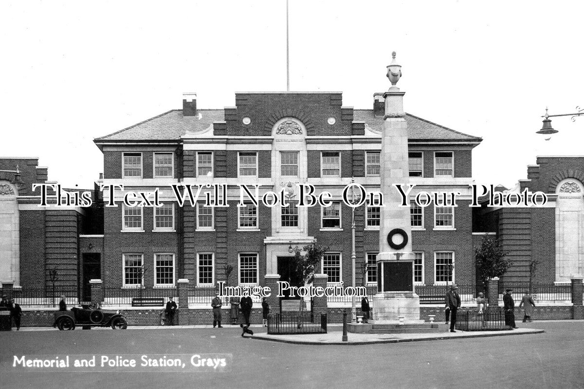 ES 4450 - Memorial & Police Station, Grays, Essex