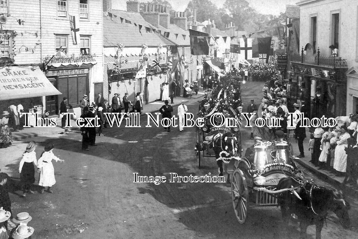 ES 4488 - Parade, High Street, Hornchurch, Essex c1909