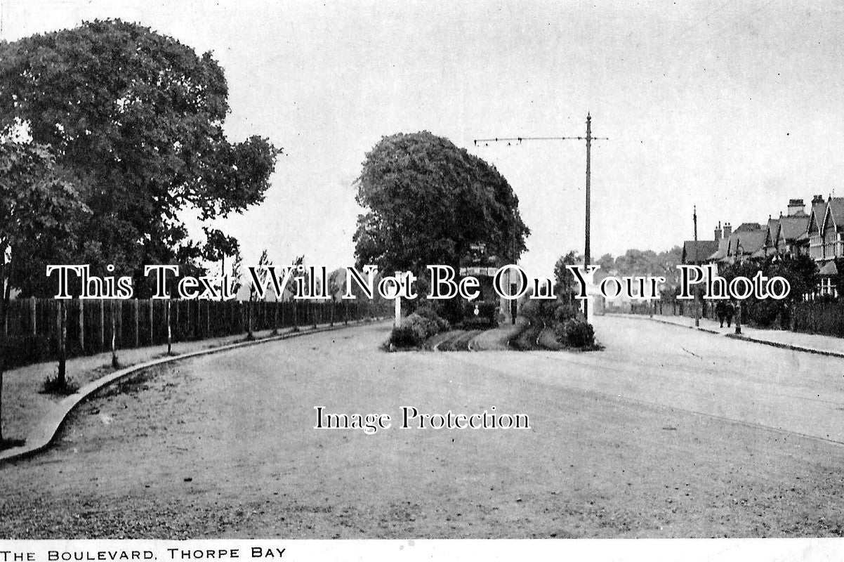 ES 45 - The Boulevard, Thorpe Bay, Essex