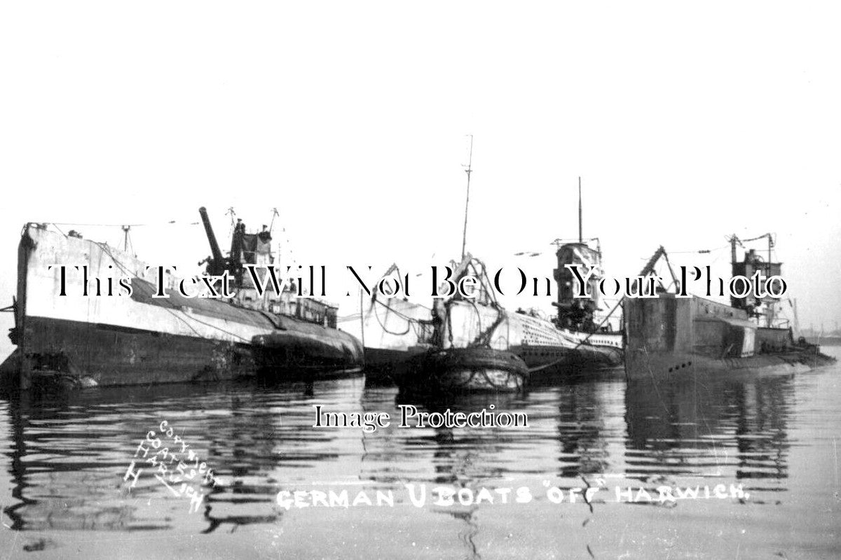 ES 4577 - German U Boats Surrender Off Harwich, Essex