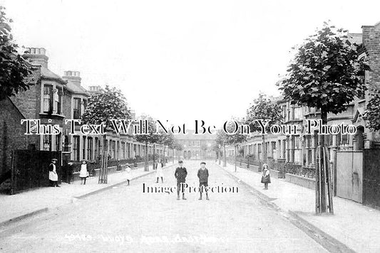 ES 4644 - Lloyd Road, East Ham, Essex c1910