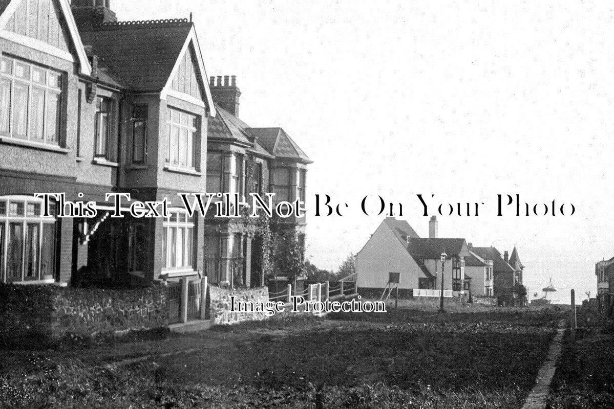 ES 4724 - Highcliffe Drive, Leigh On Sea, Essex