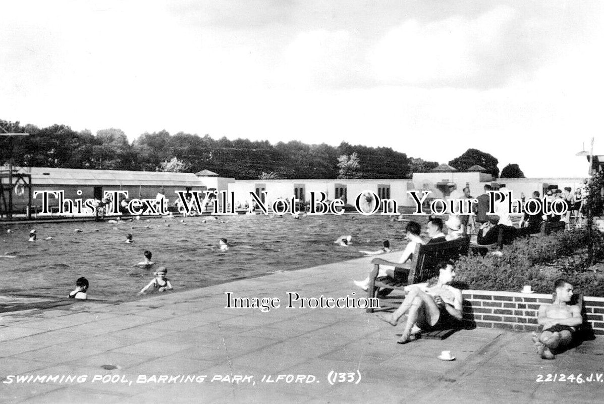 ES 4733 - Swimming Pool, Barking Park, Ilford, Essex