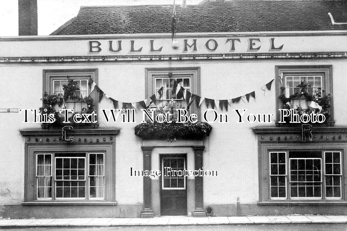 ES 4760 - The Bull Hotel, Bridge Street, Halstead, Essex