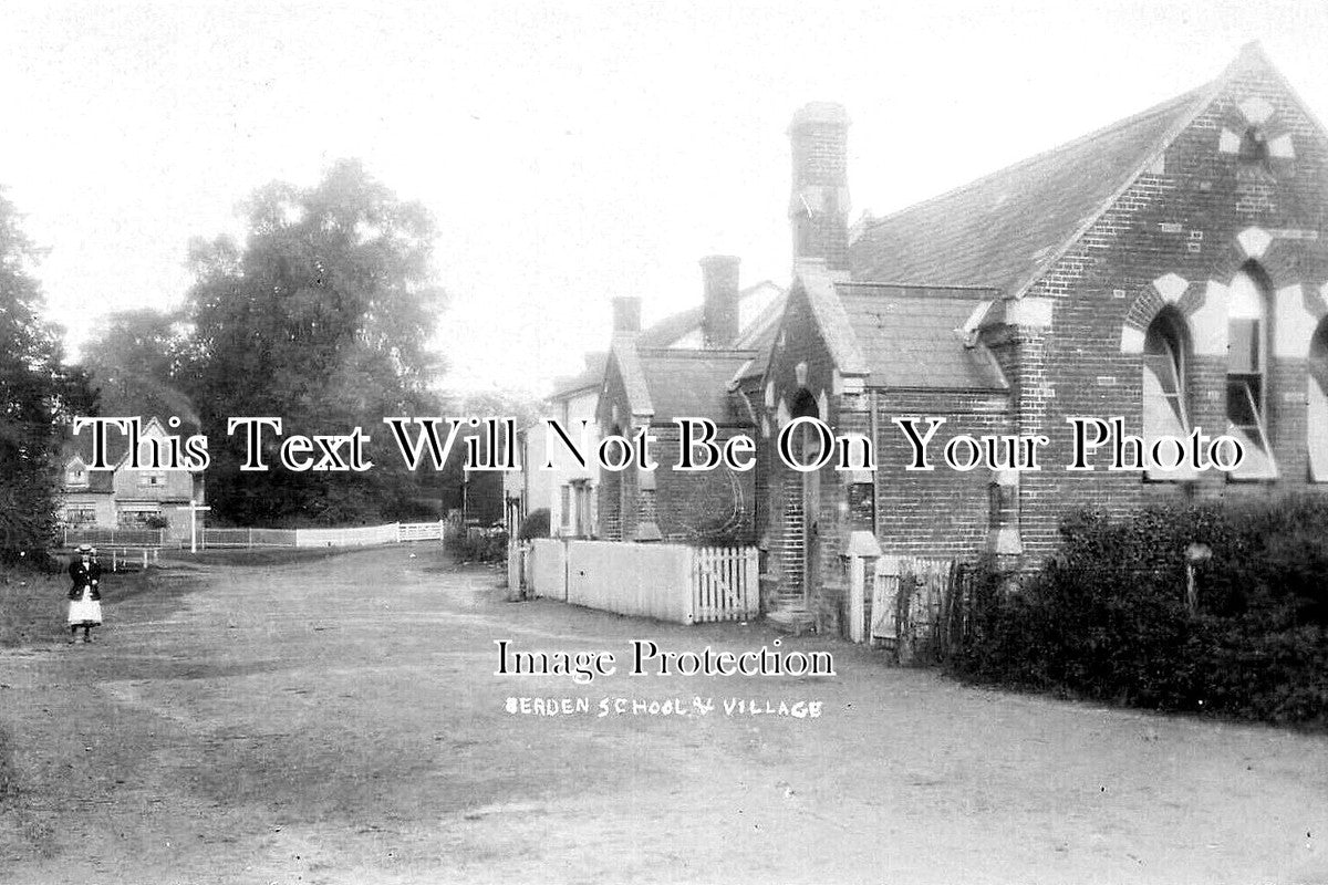 ES 4896 - Berden School & Village, Essex c1910