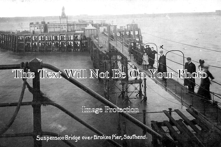 ES 4941 - Suspension Bridge Over Broken Pier, Southend, Essex c1909