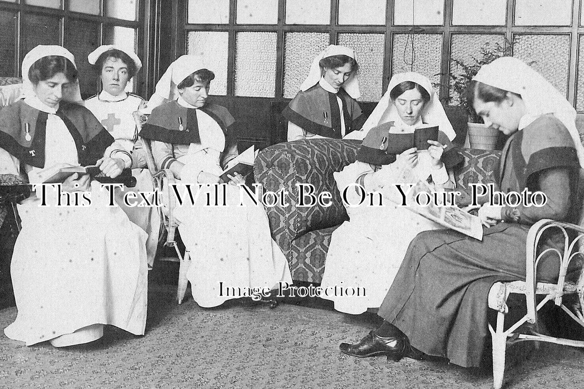 ES 5074 - Red Cross Nurses, Leigh On Sea, Essex