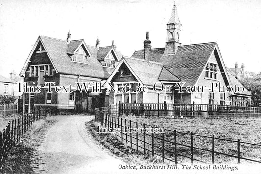 ES 5211 - The School, Oaklea, Buckhurst Hill, Essex