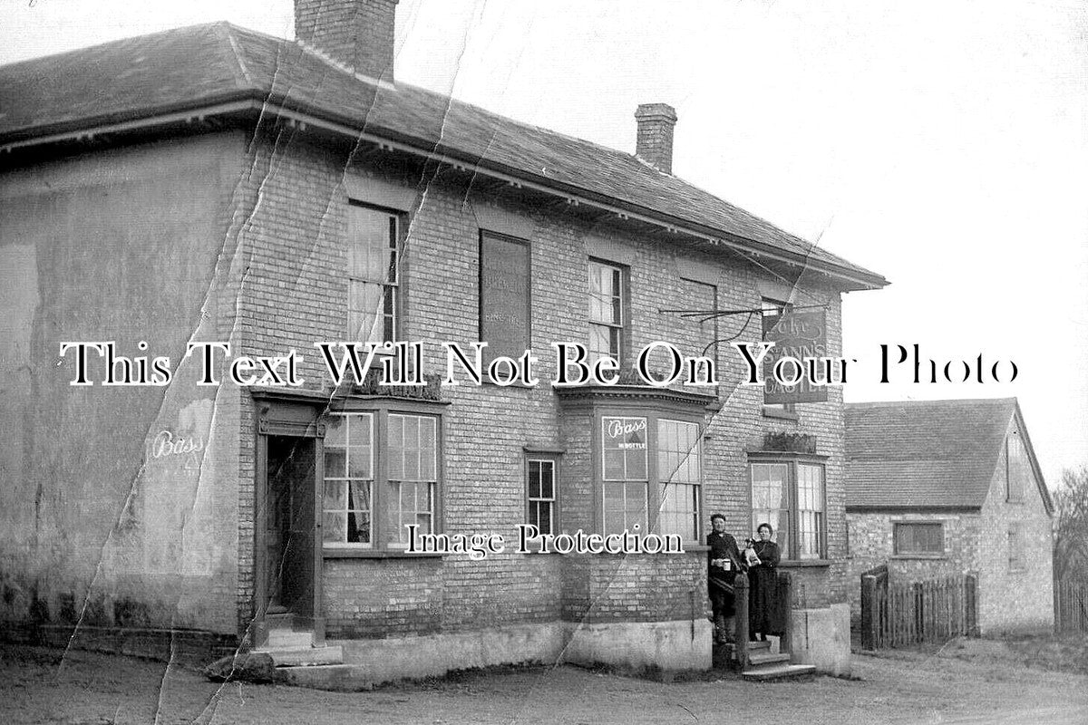 ES 5273 - The St Anns Castle Pub, Great Leighs, Essex