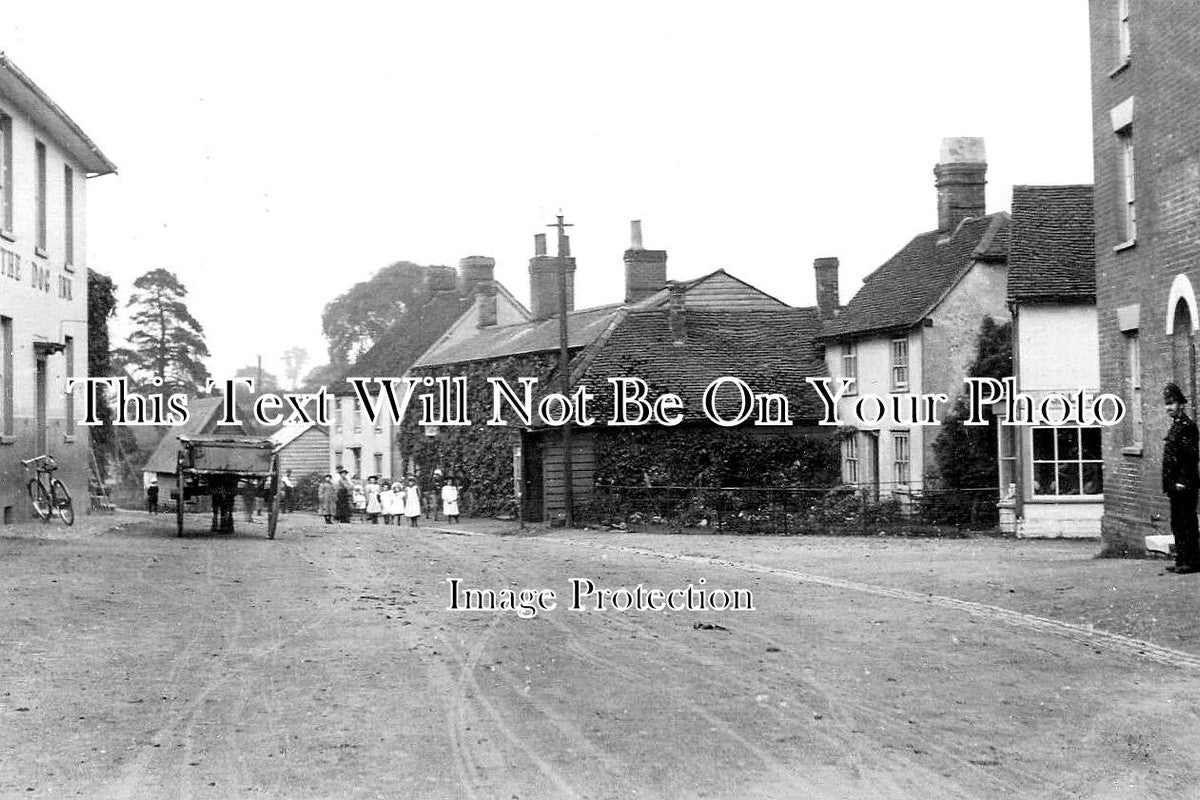 ES 5458 - The Dog Inn Pub, Wethersfield, Essex