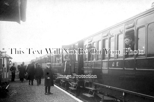 ES 5492 - Thaxted Railway Station, Essex c1913