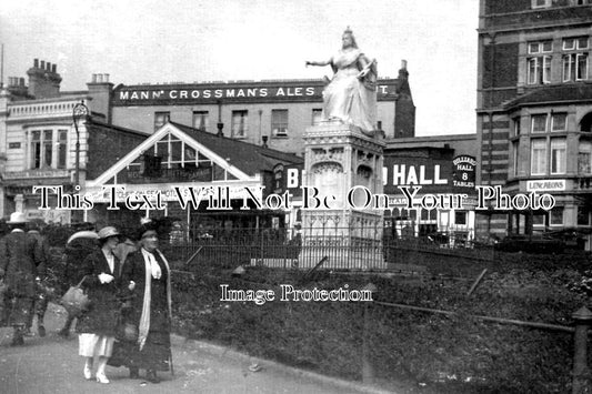 ES 5573 - Queen Victoria Statue, Southend On Sea, Essex