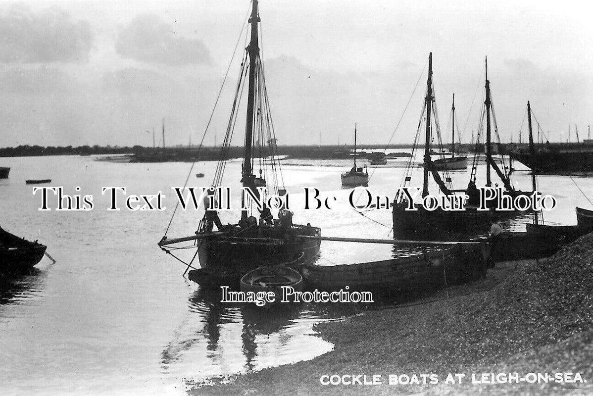 ES 5697 - Cockle Boats At Leigh On Sea, Essex