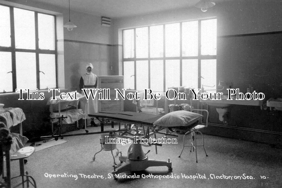 ES 5709 - Operating Theatre, St Michaels Hospital, Clacton On Sea, Essex